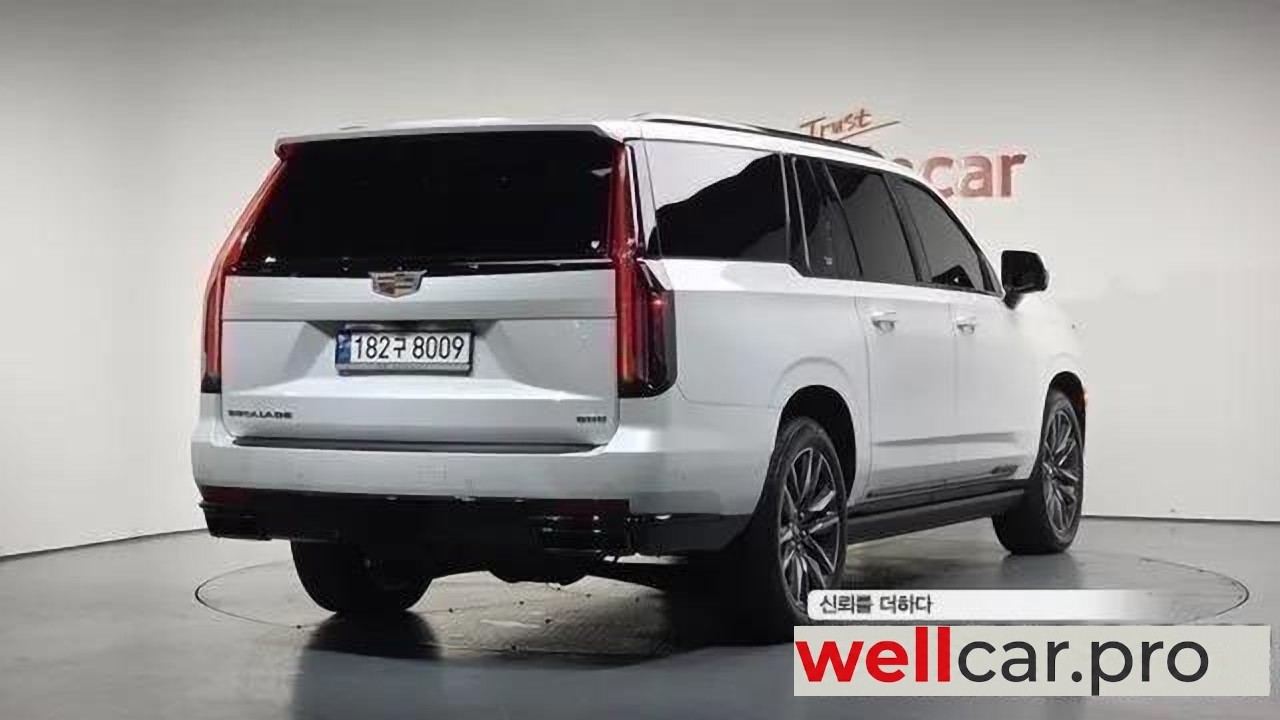 cadillac Escalade 5th Gen